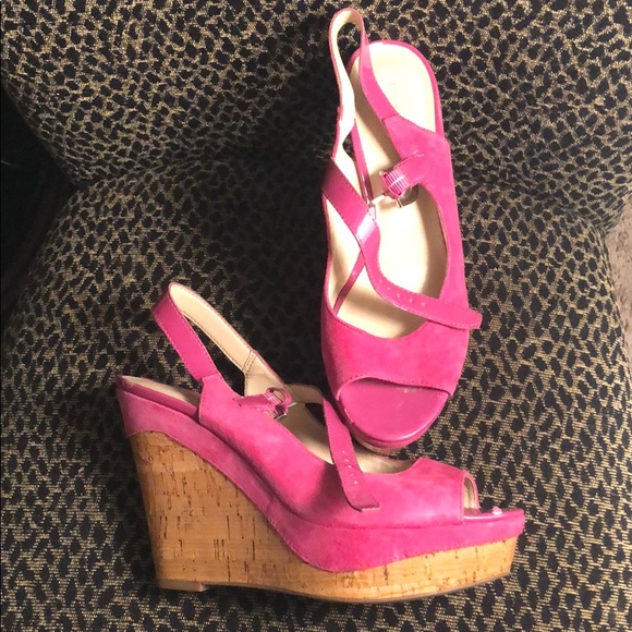 Shoes - Picture 2 of 3